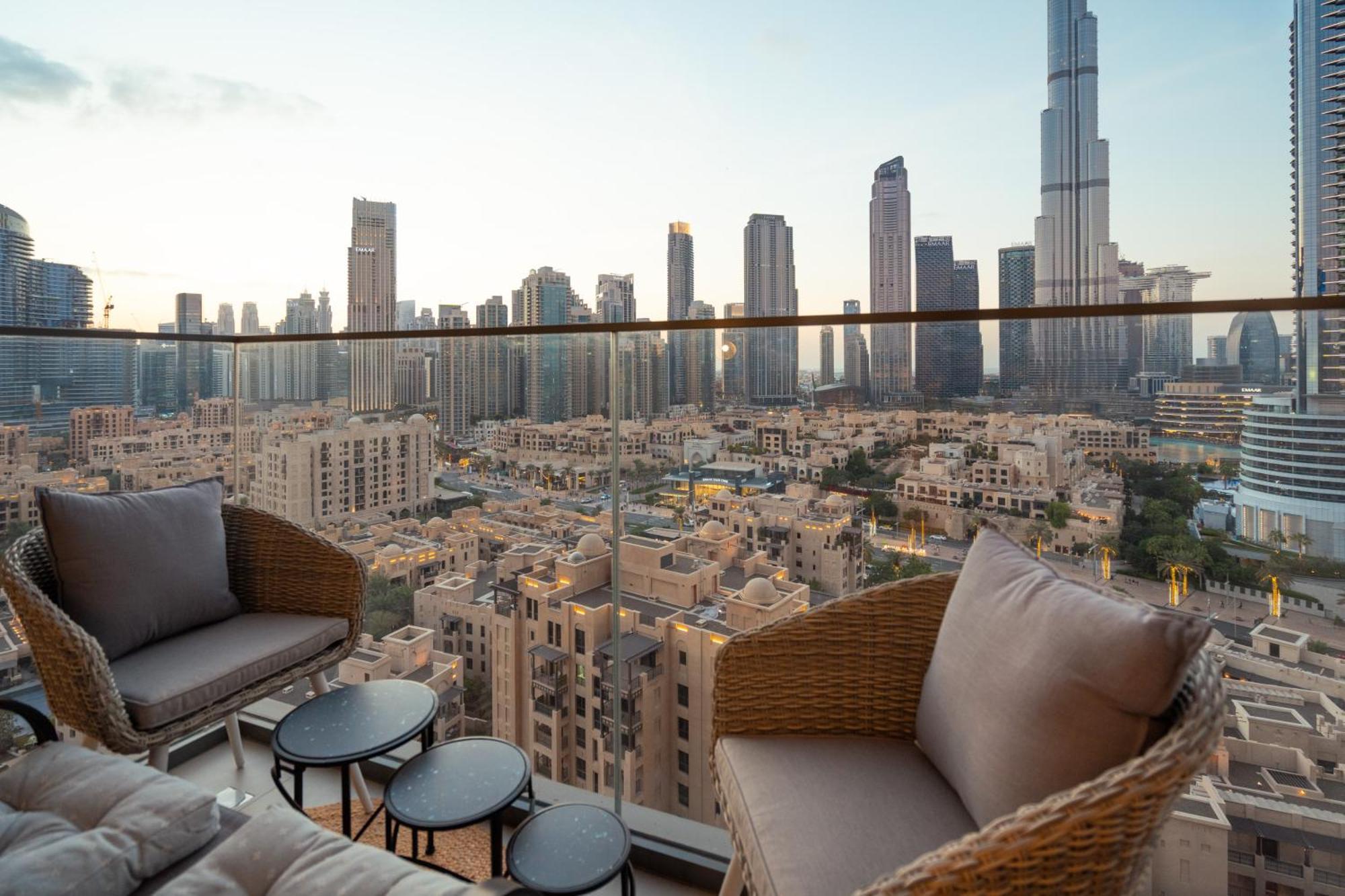 Prime Retreats @ Burj Royale By Emaar Lägenhet Dubai Exteriör bild