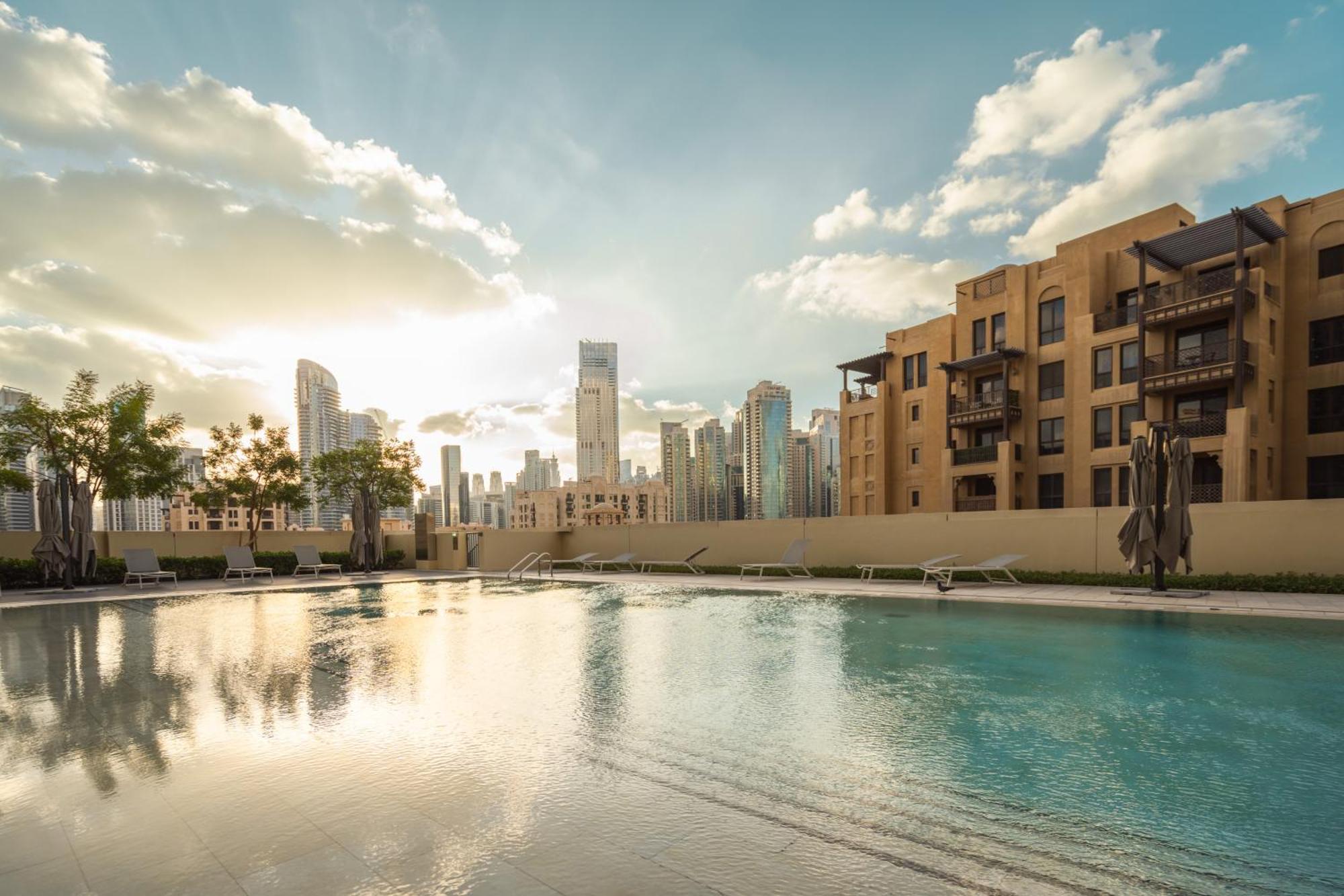 Prime Retreats @ Burj Royale By Emaar Lägenhet Dubai Exteriör bild