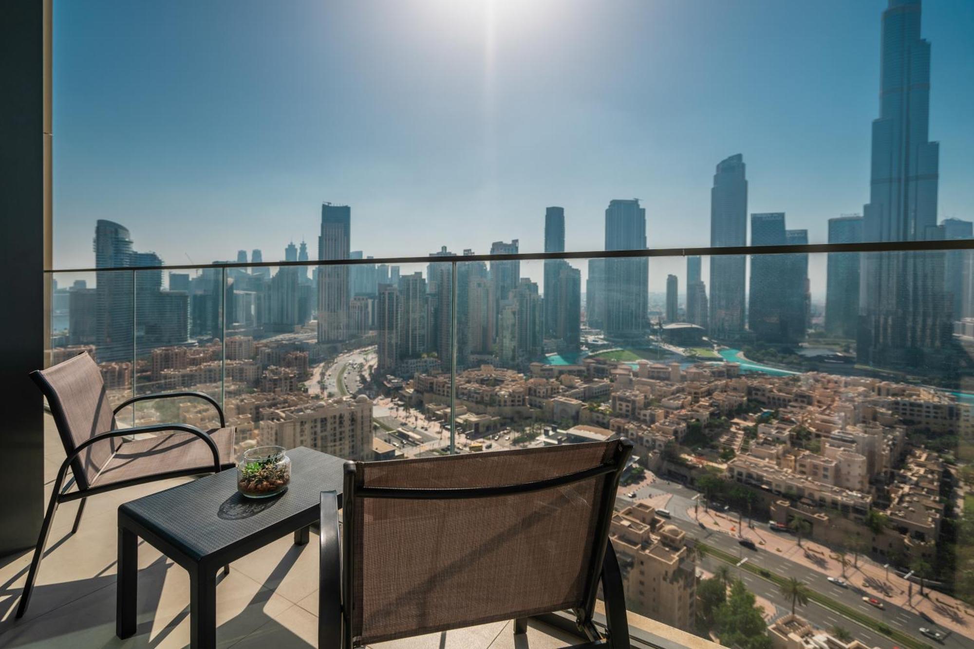 Prime Retreats @ Burj Royale By Emaar Lägenhet Dubai Exteriör bild